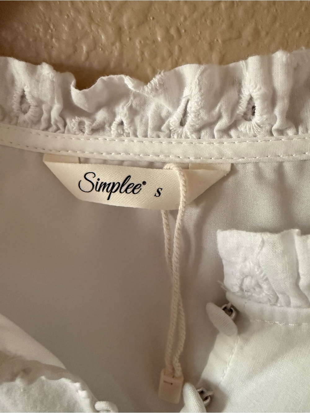 Simple White Eyelet Ruffled Peasant Blouse - Picture 3 of 8